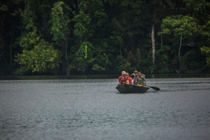 tambopata-macaw-claylick-andoval-lake-3-days-2-nights