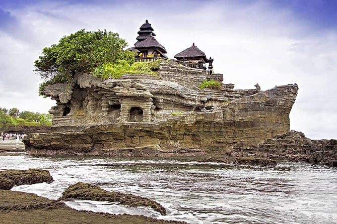 Tanah Lot Bali Temple Sunset Small Group Tour  Half Day - What the Tour Offers: A Closer Look