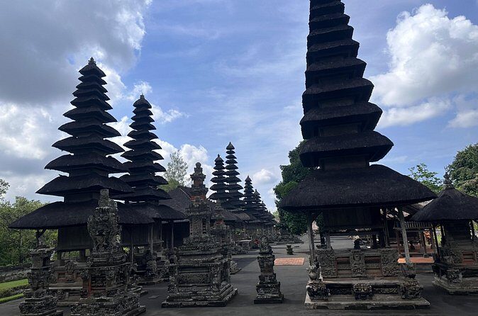 Tanah Lot sunset & kecak and Taman Ayun Historical Temple Tour - The Sum Up