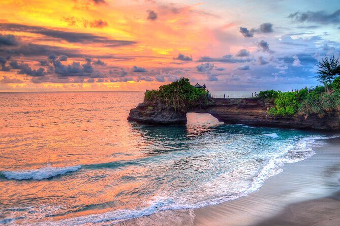 Tanah Lot Temple & Coastal Sunset Tour - Key Points