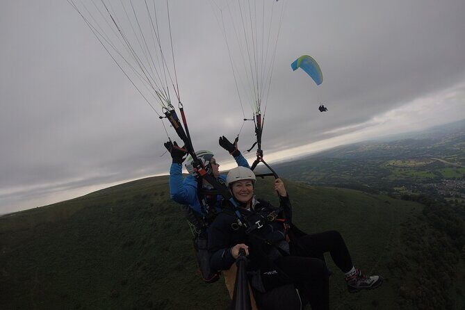 Tandem Paragliding Experience in the Brecon Beacons - Introduction
