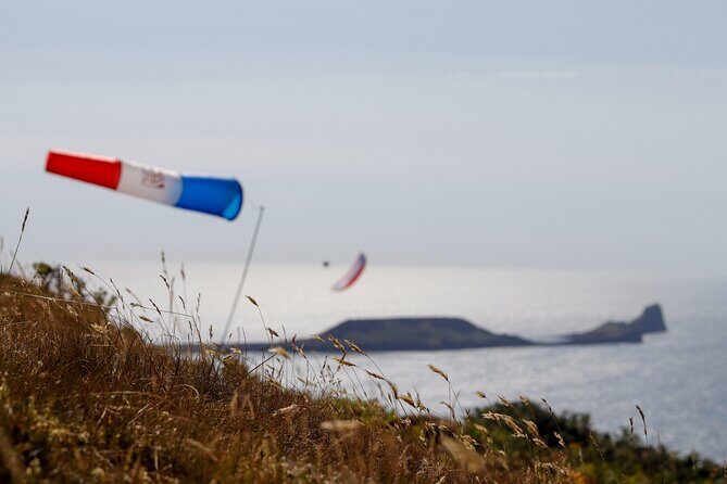 Tandem Paragliding Experience in the Brecon Beacons - FAQ