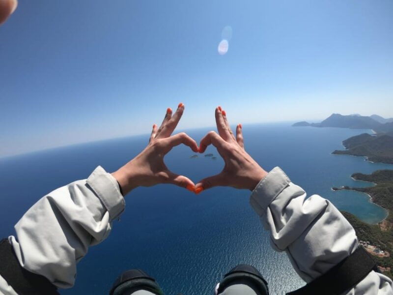 tandem-paragliding-flight-cable-car-transfer-to-kemer-region