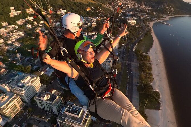 tandem-paragliding-flight-experience-in-rio-de-janeiro-niteroi