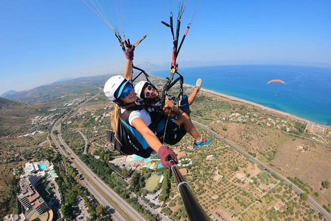 tandem-paragliding-flight-in-cefalu