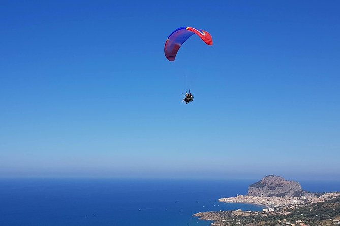tandem-paragliding-flight-in-cefalu