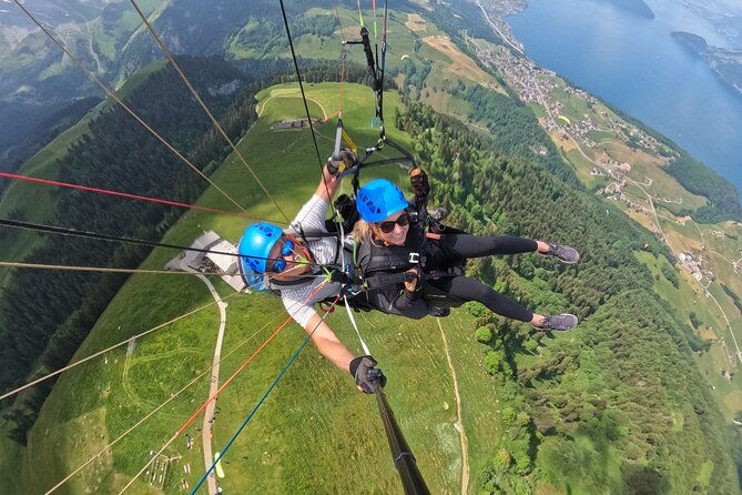 tandem-paragliding-flight-in-the-lucerne-region
