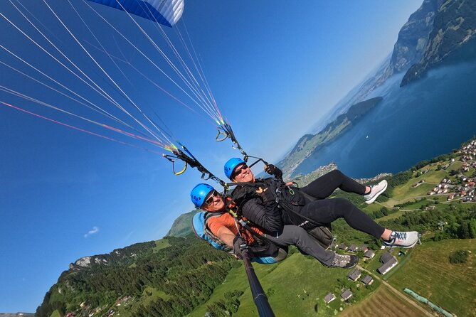 tandem-paragliding-flight-in-the-lucerne-region