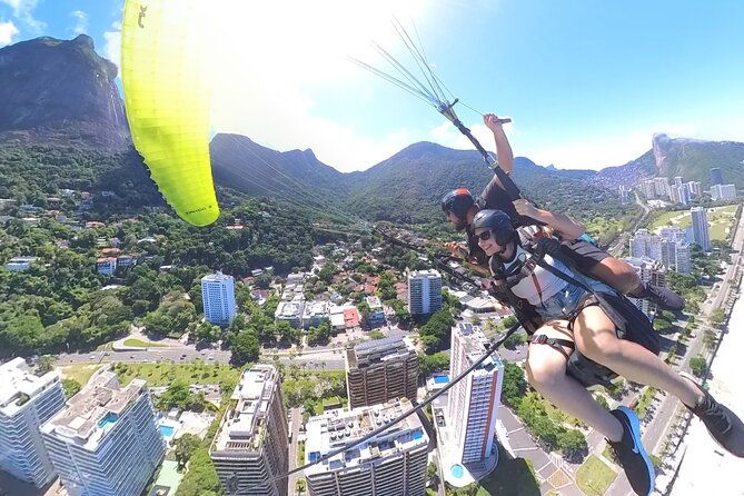 tandem-paragliding-flights-in-rio-de-janeiro
