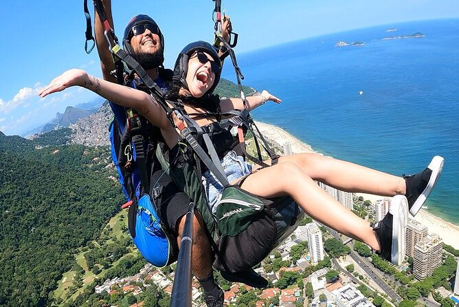 tandem-paragliding-flights-in-rio-de-janeiro
