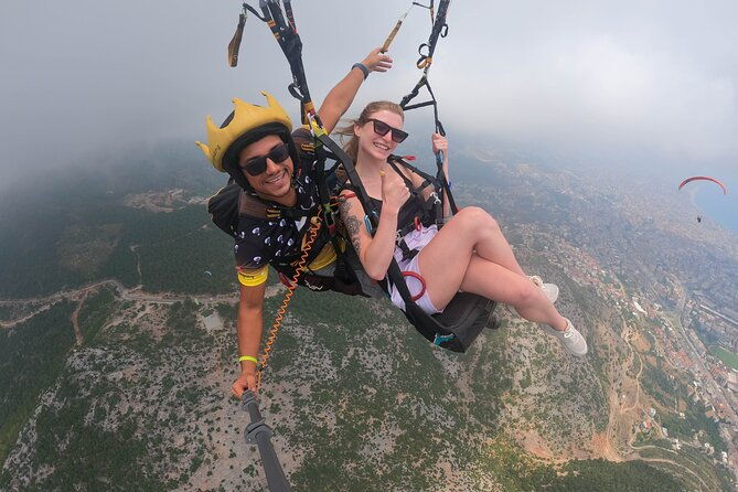 tandem-paragliding-in-alanya-antalya-turkey-with-a-licensed-guide