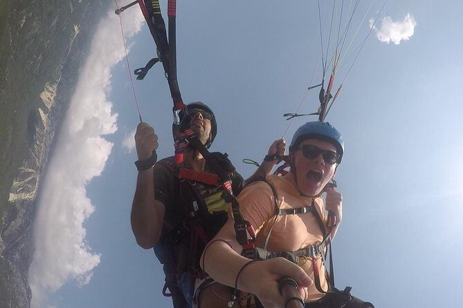 Tandem paragliding in Budva - FAQs