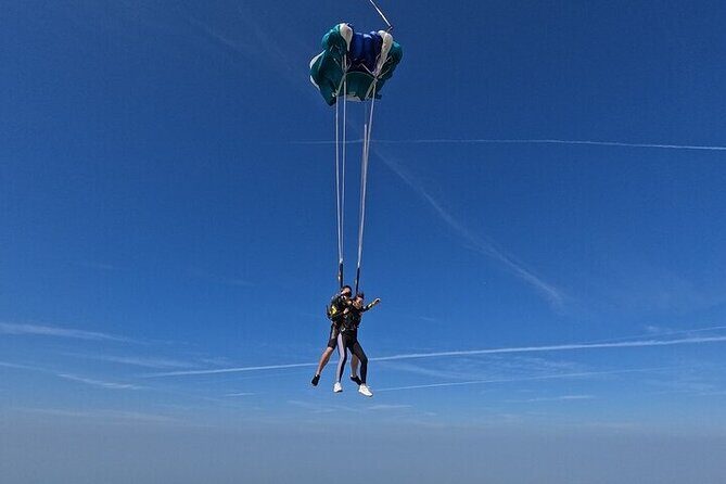 Tandem Skydive experience in Dubai - Who Should Consider This Skydiving Experience?  