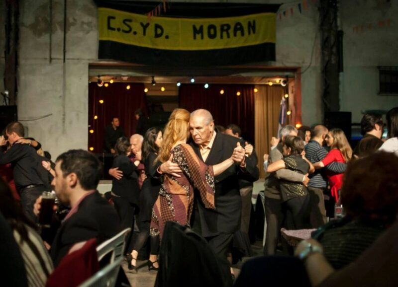 tango-night-with-the-locals