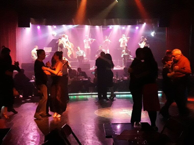 tango-night-with-the-locals