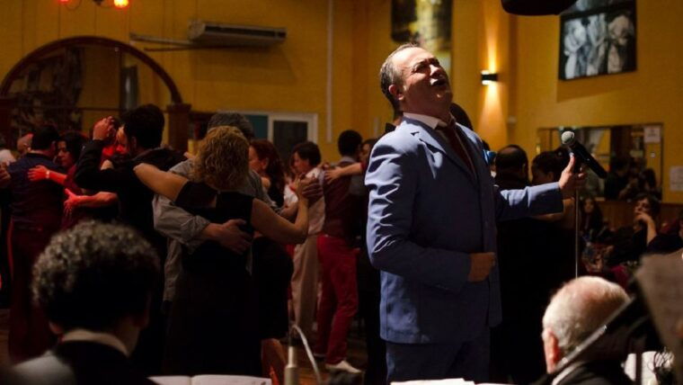 tango-night-with-the-locals