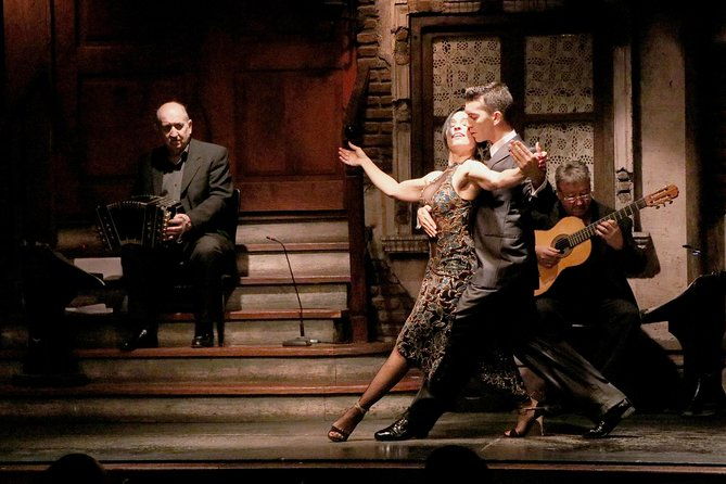 tango-show-and-dinner-at-aljibe-tango