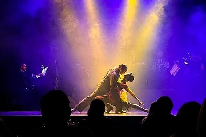 tango-show-at-esquina-homero-manzi