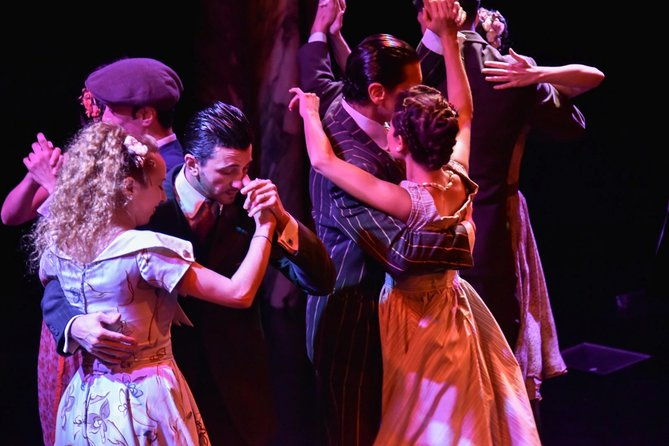 tango-show-with-carlos-gardel-dinner-in-buenos-aires