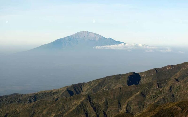Tanzania: 14-Day Safari, Mt.Meru and Zanzibar Beach Vacation - Key Points