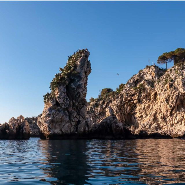 taormina-along-beautiful-places-with-lunch-speciality