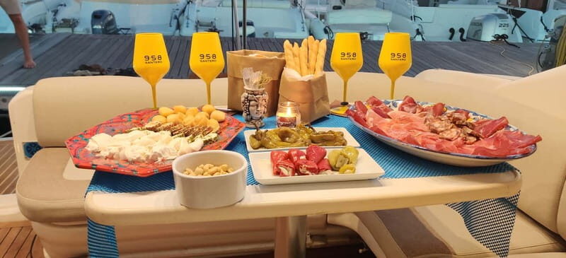 taormina: boat tour bay taormina all inclusive - Key Points