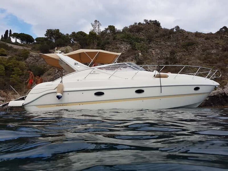 taormina: boat tour bay taormina all inclusive - FAQ