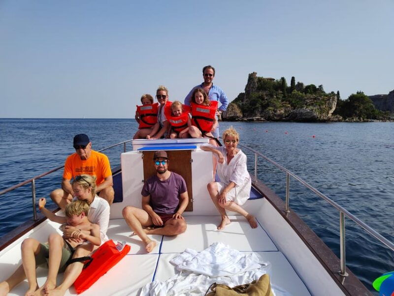 taormina-coastline-boat-tour-with-aperitif-and-snorkeling