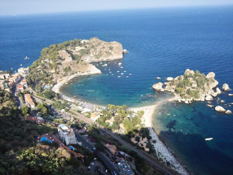 taormina-highlights-tour-with-isolabella-and-castelmola