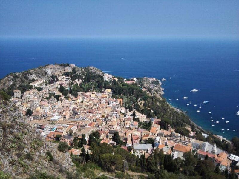 taormina-highlights-tour-with-isolabella-and-castelmola