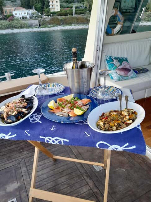 Taormina: Isola Bella Boat Tour with Prosecco Onboard - Who Is This Tour Best Suited For?