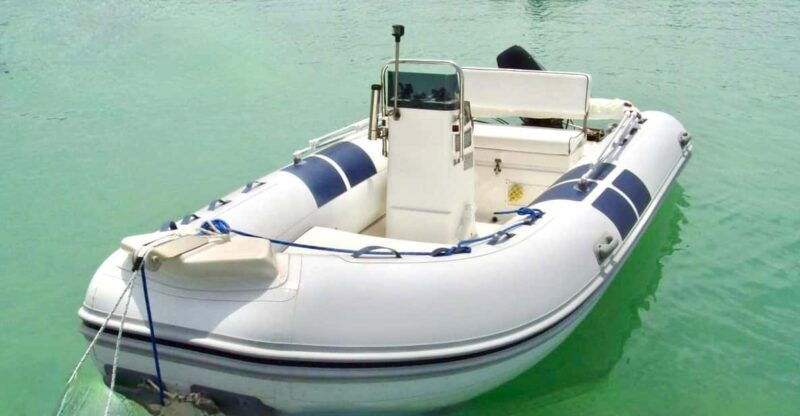 taormina-isola-bella-dinghy-boat
