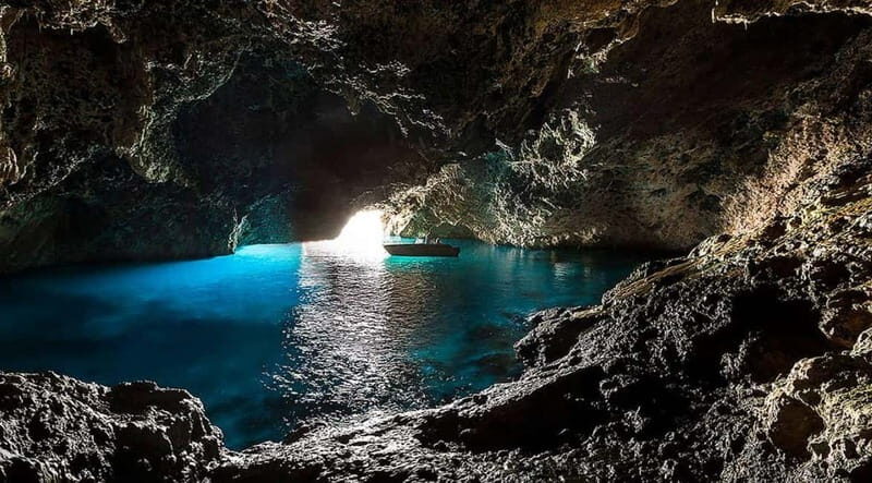 Taormina: Isola Bella Tour with Swimming, Fruit and Prosecco - The Itinerary: What You Can Expect