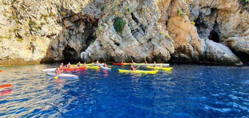 taormina-kayak-coastal-tour-to-isola-bella-and-blue-grotto