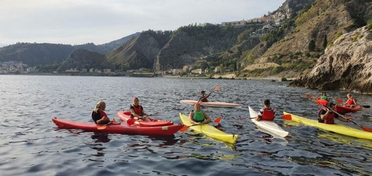 taormina-kayak-coastal-tour-to-isola-bella-and-blue-grotto