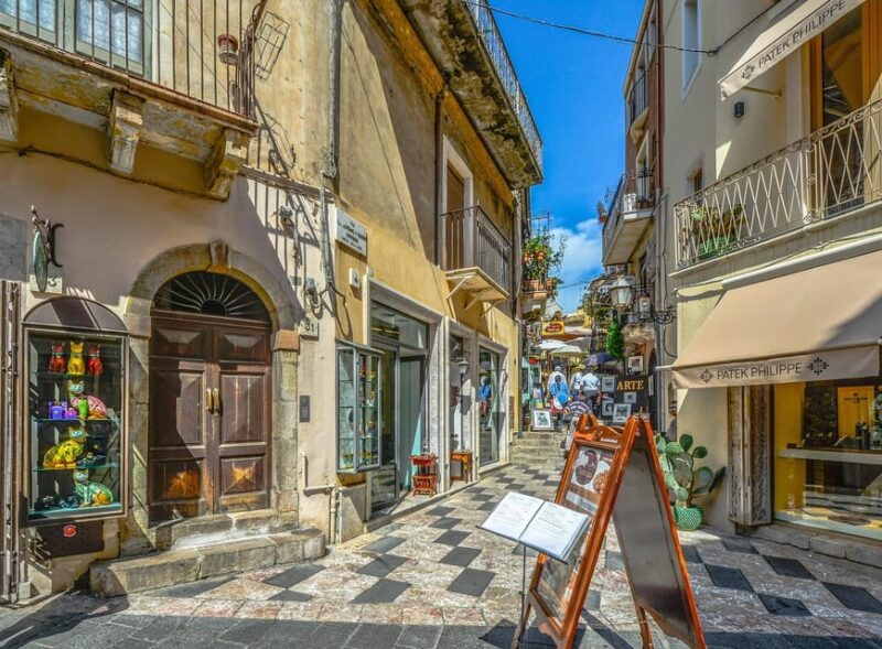taormina-private-tour-with-english-romanian-spanish-french-italian-guide