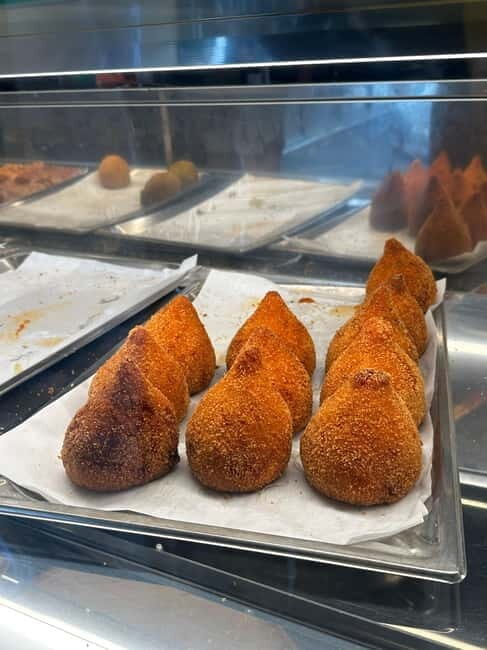 Taormina: Sicilian Full Meal & Drinks Walking Food Tour - Who Should Consider This Experience?