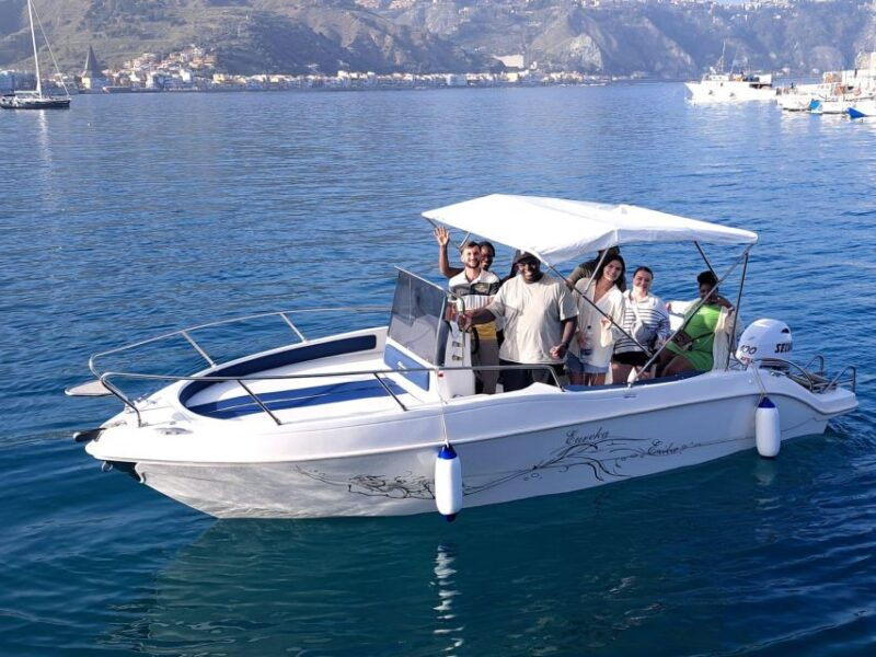 taormina-sunset-tour-in-search-of-dolphins-with-aperitif