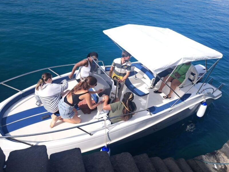 taormina-sunset-tour-in-search-of-dolphins-with-aperitif