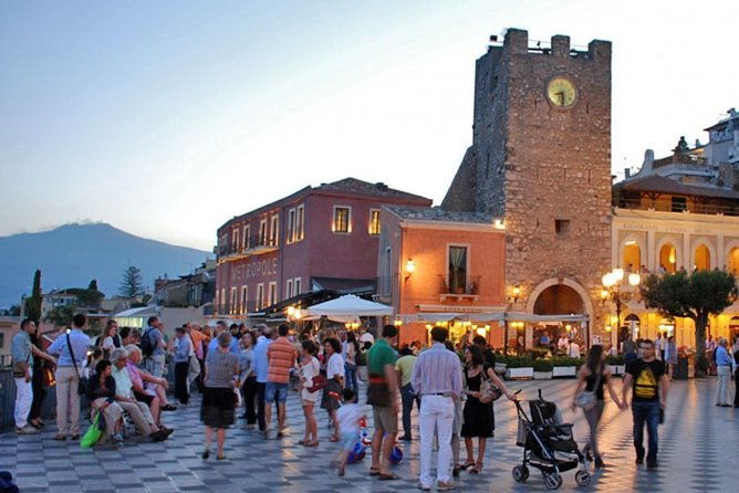 taormina-sunset-walking-tour-with-aperitif-on-roof-top-terrace