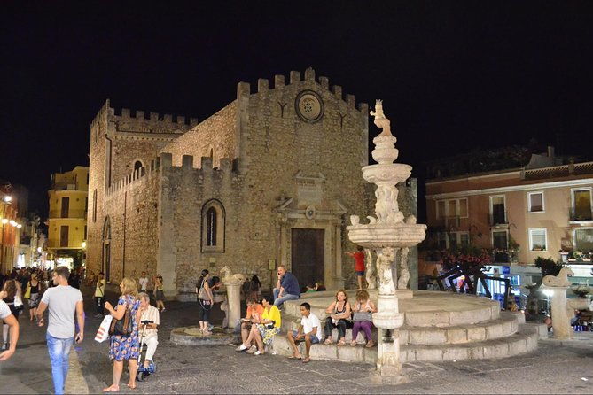 taormina-sunset-walking-tour-with-aperitif-on-roof-top-terrace