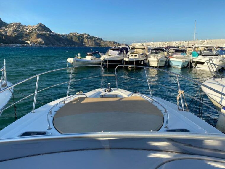 taormina-unforgettable-yacht-private-tour-experience