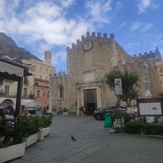 taormina-walking-tour-ancient-theather-private-tour