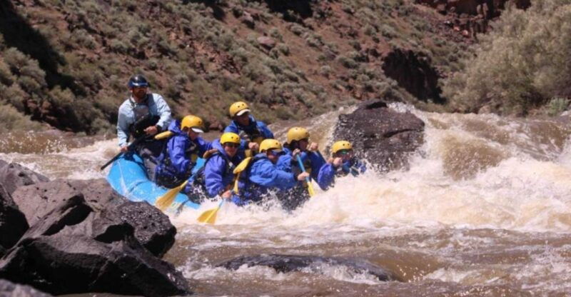 taos-santa-fe-rio-grande-class-iv-taos-box-rafting