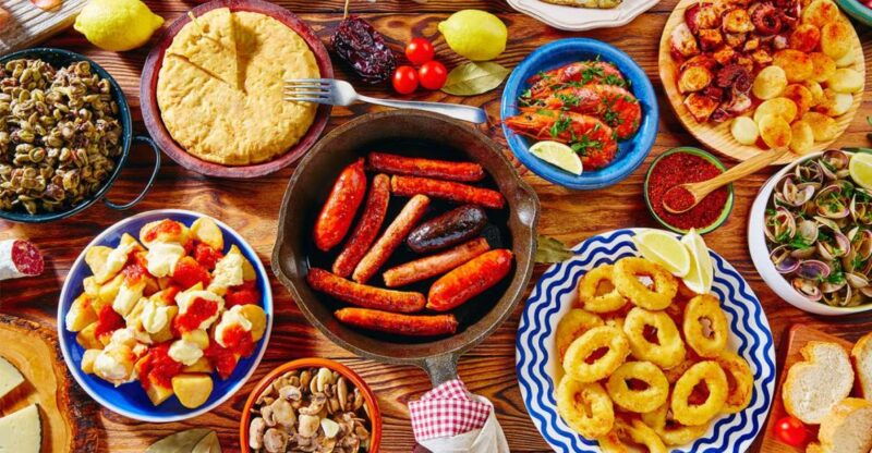 tapas-guided-tour-at-santiago-old-towm