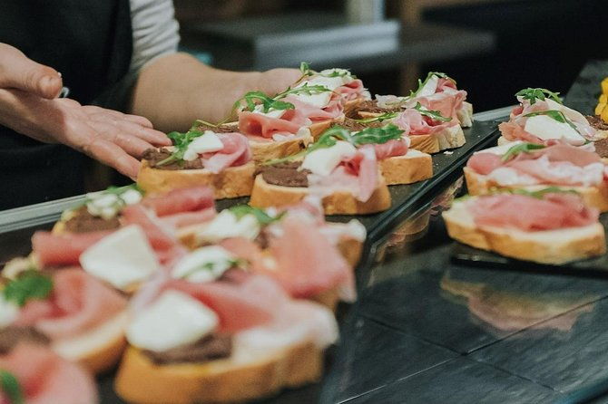 tapas-wines-through-secret-venice