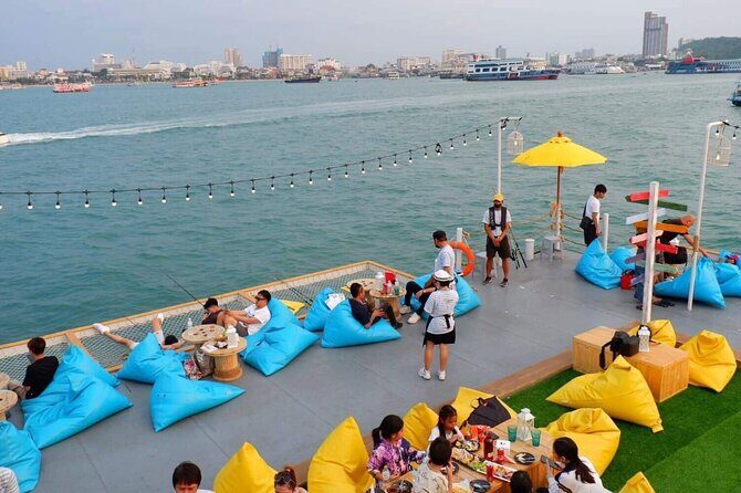 Tappia Floating Cafe Pattaya - FAQ