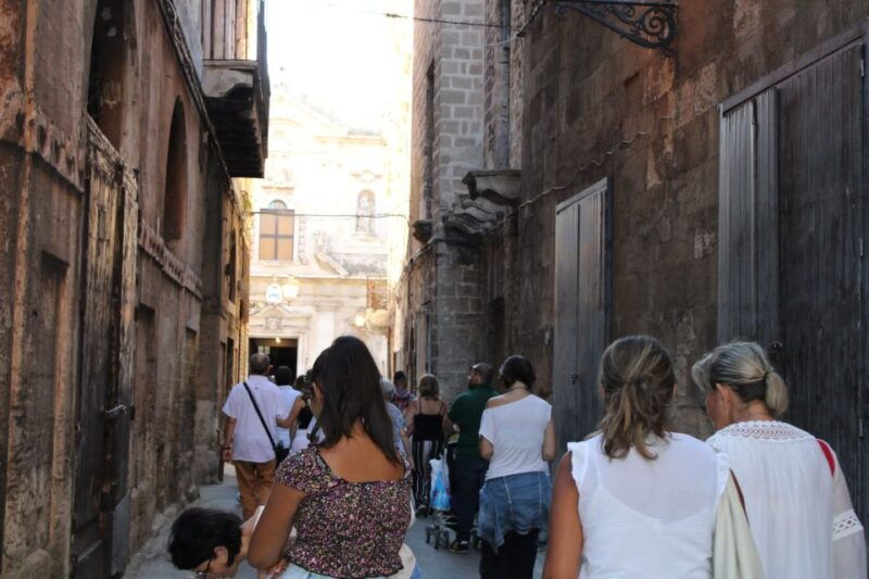 Taranto: Guided History Walking Tour - Exploring the Greek and Contemporary Eras