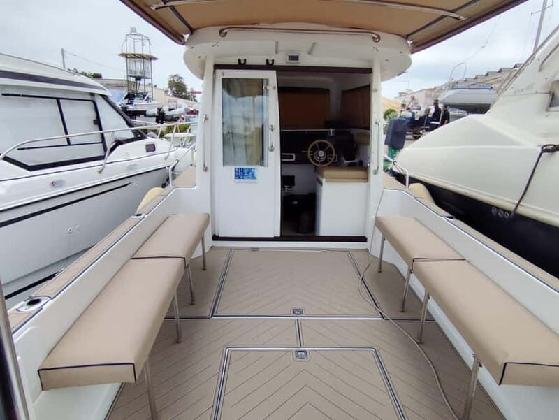 Taranto: Private Boat Trip with Swimming, Dolphin Watching - Practical Details & Tips for Booking