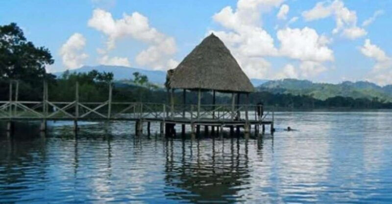 tarapoto-full-day-to-blue-lake-laguna-azul-el-sauce